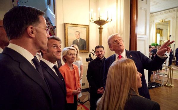 Ukraine: Trump pacte avec Poutine, l'UE s’accroche à la guerre