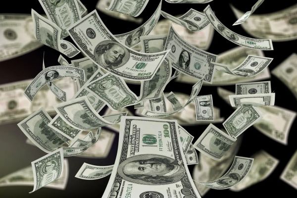 La dépréciation du dollar, une bonne nouvelle pour les Américains ?