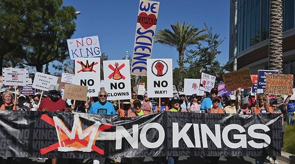 Le trumpisme est-il un nouveau fascisme ? par Thibault de Varenne