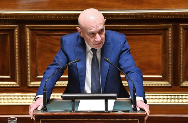 Trump, l’enfant capricieux: Malhuret sonne l’alarme