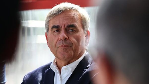 Audiovisuel public: Xavier Bertrand encore pris en flagrant délit de nostalgie pour la Pravda