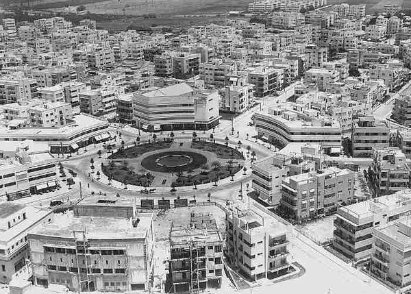 Macron et le CRIF en PLS : les Israéliens sont-ils ou non des colons ? par Veerle Daens