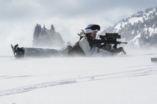 Trump tremble : la France envoie quinze soldats au Groenland ! par Veerle Daens