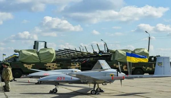 En Ukraine, la Russie intensifie ses avances et prépare une grande offensive, par Thibault de Varenne