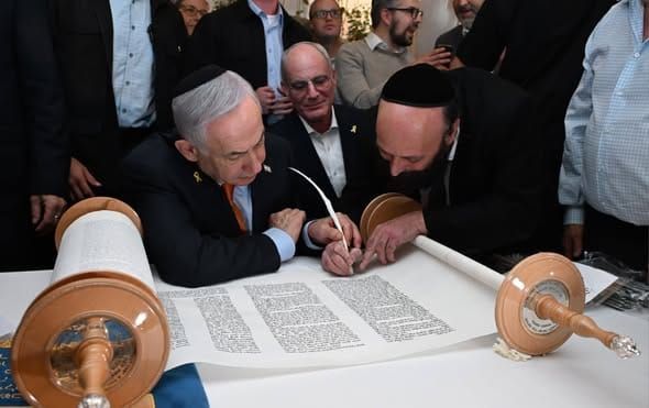 « S’agenouiller ou être éliminé »: la Torah brandie comme permis d’expulsion