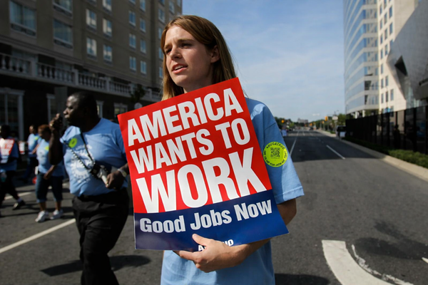 USA: 92 000 emplois perdus en février, le grand décrochage se confirme