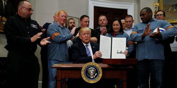 Comment la guerre en Iran va renforcer le dollar et compliquer la politique protectionniste de Trump, par Vincent Clairmont