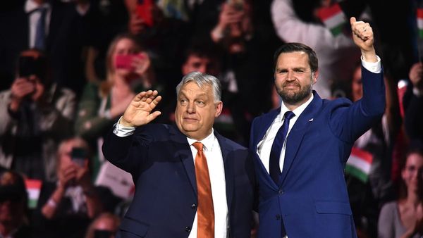 J.D Vance à Budapest: « Tenez-vous aux côtés de Viktor Orbán ! »