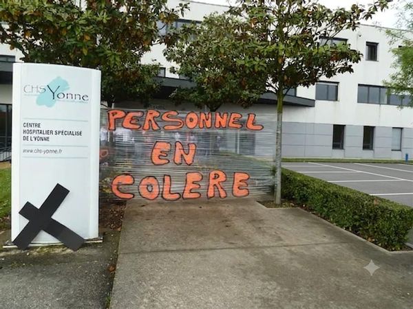 À Auxerre, on ferme le service de pédopsychiatrie — pendant que les patients attendent un lit