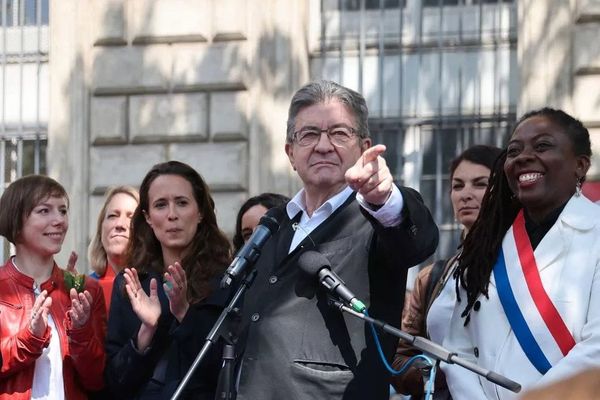 L'humeur de Veerle Daens : Mélenchon à Saint-Denis, la primaire est finie, le décret commence