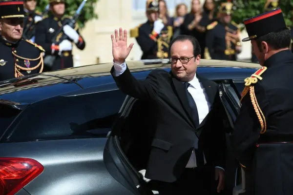 Le livre noir de François Hollande : le quinquennat 2012-2017 relu pièce par pièce