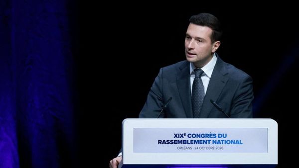 Bardella : « le vouvoiement des professeurs sera obligatoire, une tenue unique sera instaurée »
