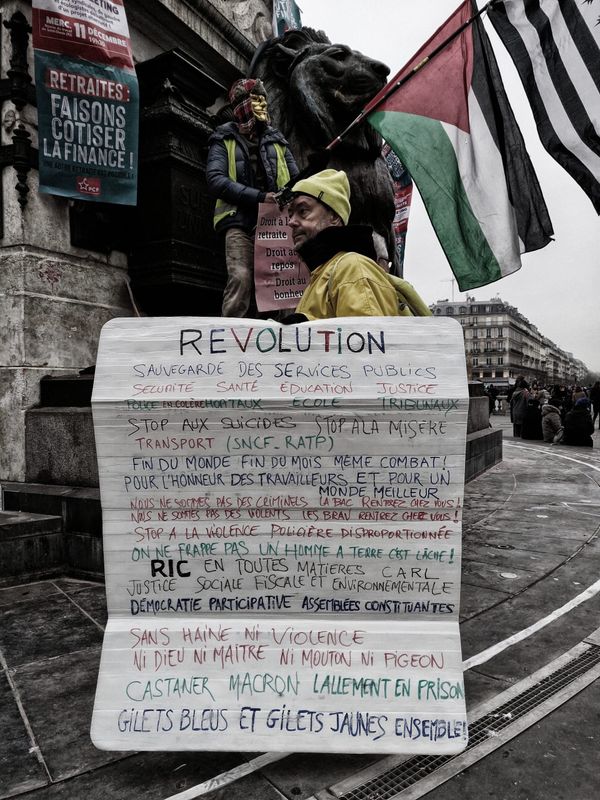 ⎨Abonné⎬Première contestation du leadership de Macron par les députés de la majorité