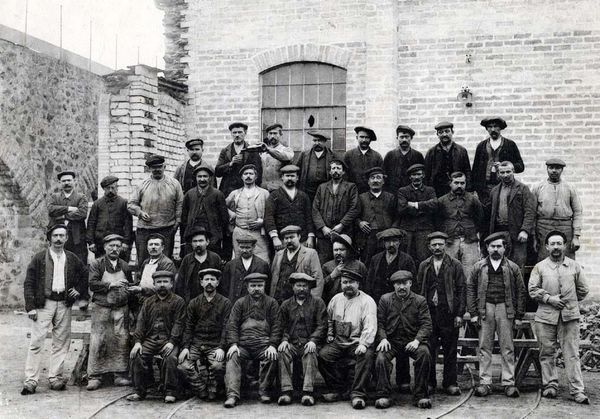 Plans sociaux et désindustrialisation : se méfier des apparences