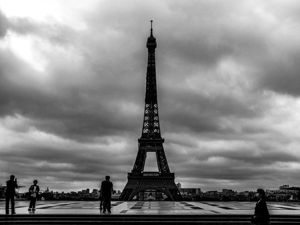 Loi sécuritaire liberticide : la France prend de l’avance dans le Grand Reset technologique