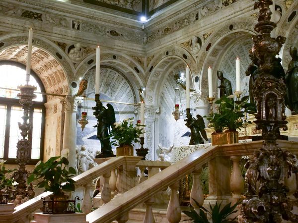 ????Alice Coffin : la chantre des lesbiennes bouffait au râtelier des cathos de gauche