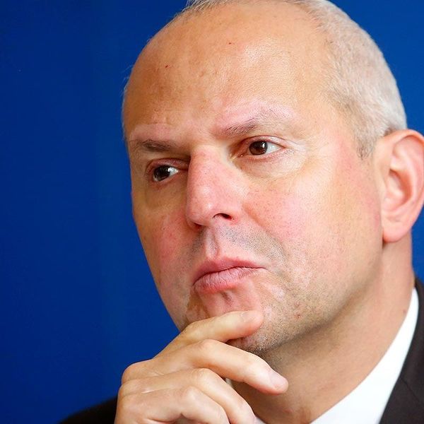 Le Conseil d’État est-il discrédité par les conflits d’intérêts de ses membres militants ?