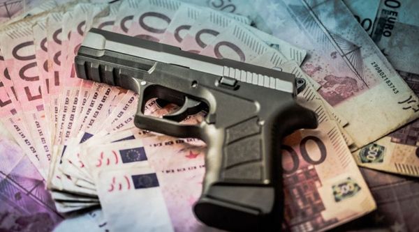 Vous avez versé 1.000€ en liquide sur votre compte ? vous êtes signalé à Tracfin