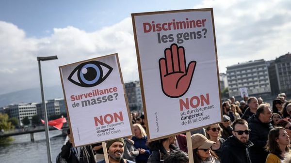 Appel des Amis de la Constitution à voter NON au referendum sur la loi concernant le pass sanitaire en Suisse