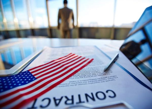 Etats-Unis: Une Cour d’Appel fédérale suspend l’obligation vaccinale de Biden