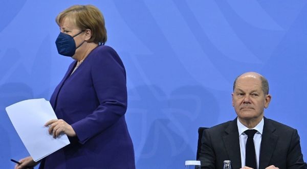 Esprit de Merkel, sors de ce Scholz !