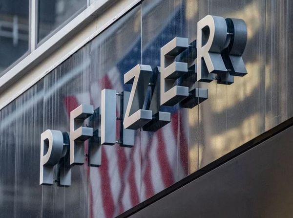 Covid-19: Pfizer engrange des profits records, les investisseurs espèrent qu’ils seront réinvestis dans des acquisitions