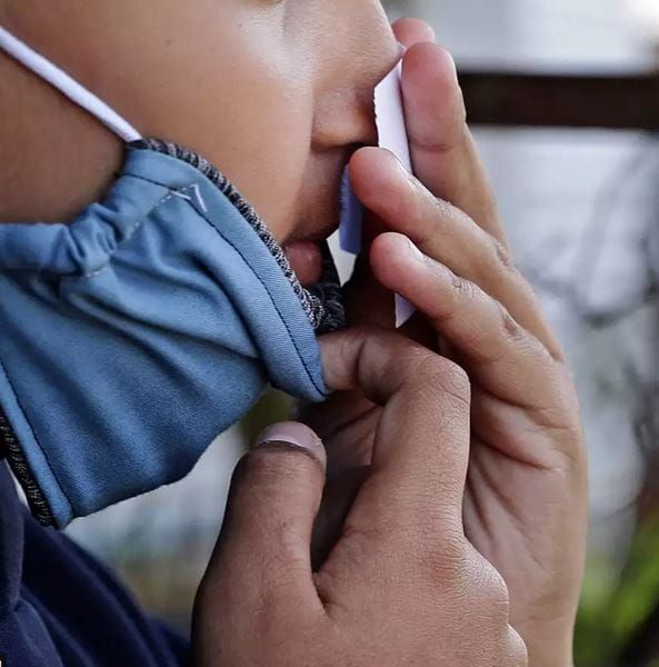 Covid-19 et anosmie : des experts expliquent les troubles persistants de l’odorat chez certains patients