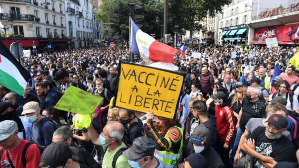 Manifestants français du 8 janvier, nous ne sommes pas seuls: la révolte des sociétés contre les bureaucraties sanitaires est mondiale!
