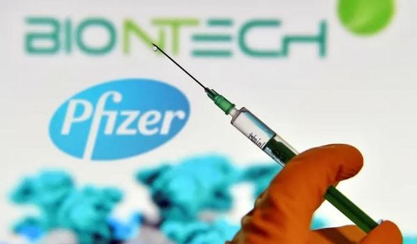 BioNTech, partenaire de Pfizer pour la vaccination COVID, anticipe des revenus en baisse pour 2022