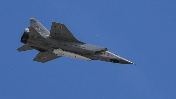 Husson : « la relation avec Poutine doit être abordée sans pathos, car il sait où il va »