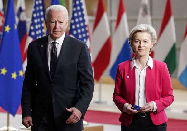 Biden tente désespérément de promouvoir la 4e dose