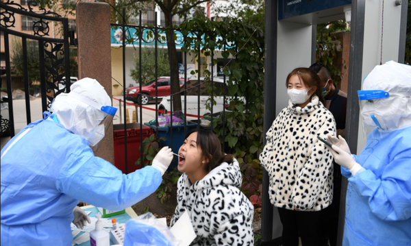Mesures terrifiantes pour la réouverture des écoles en Chine et à Hong Kong après le confinement