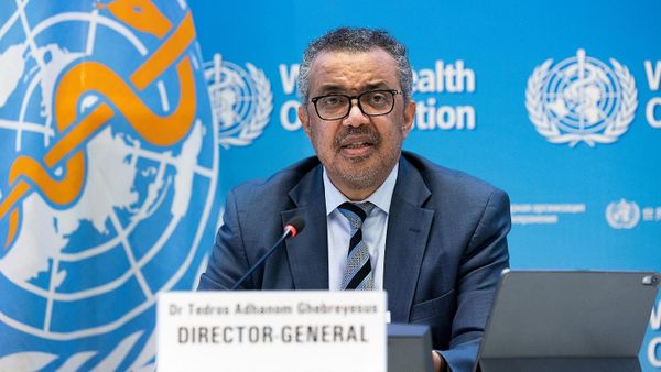 Le Deep State US veut utiliser l’OMS et les épidémies pour asservir l’Europe… et Macron dit oui !