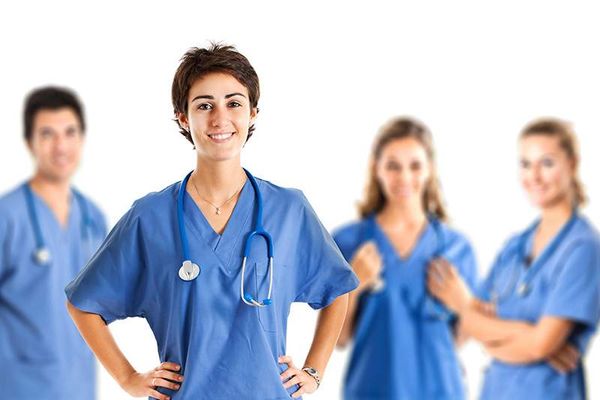 Comment le gouvernement prépare la vaccination obligatoire des enfants cet automne ?