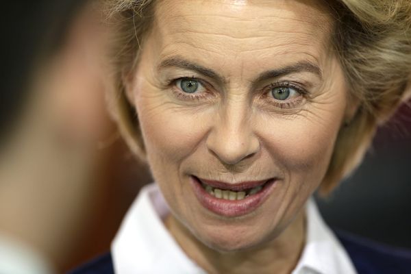 Ursula von der Leyen la dirigeante européenne contrôlée par les Américains