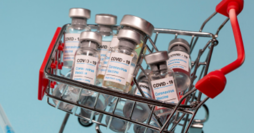 Vaccins ARNm et myocardites : l’OMS minimise les risques, sans preuves