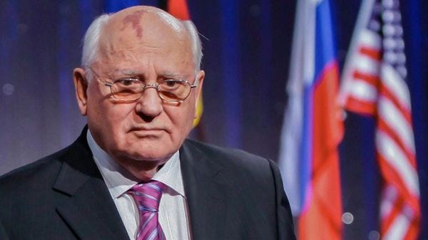 Emmanuel Macron instrumentalise stupidement la mémoire de Mikhaïl Gorbatchev (le dernier des grands sociaux-démocrates du XXè siècle!) – par Edouard Husson