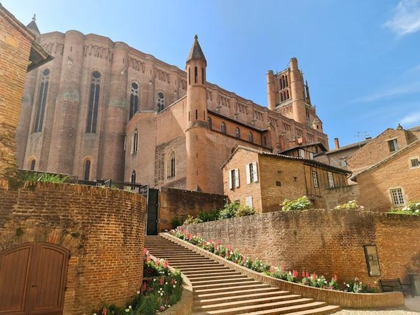 [PAYANT] Immobilier : pourquoi il faut acheter dans les belles villes secondaires