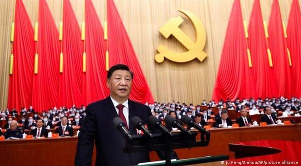 En Chine, la rue menace Xi Jinping d’une révolution de palais, par Yves-Marie Adeline