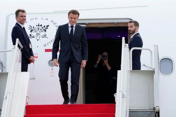 Briefing : Macron en mode petite LOPMI se prépare à une guerre civile hybride
