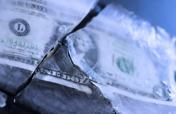 Plus que l’arme atomique, l’émission et le contrôle de la monnaie sont les armes de la domination mondiale – par Jean Goychman