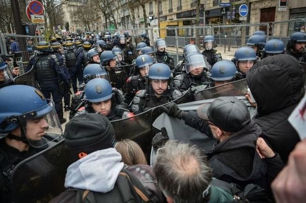 Eva Kaili torturée par la police et autres nouvelles de ce genre