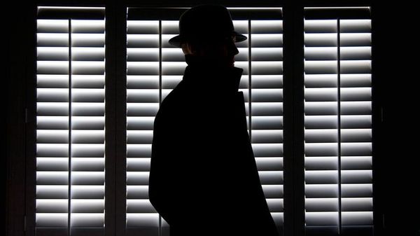 Anti-putsch : comment débusquer les infiltrés des services ?