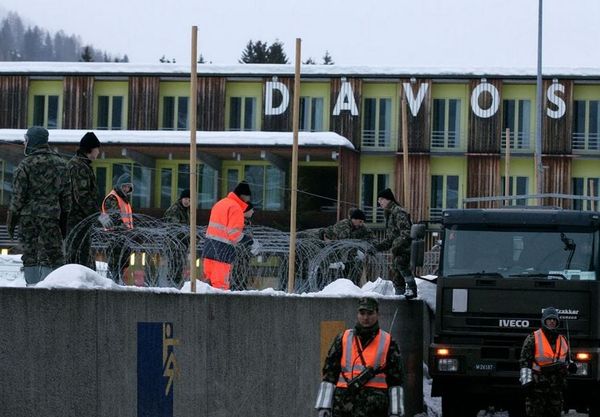 Forum de Davos : sa sécurité coûte « un pognon de dingue »!  par Ulrike Reisner