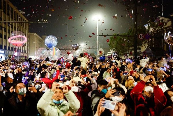 80 % de sa population serait infectée, la Chine veut tourner la page Covid-19