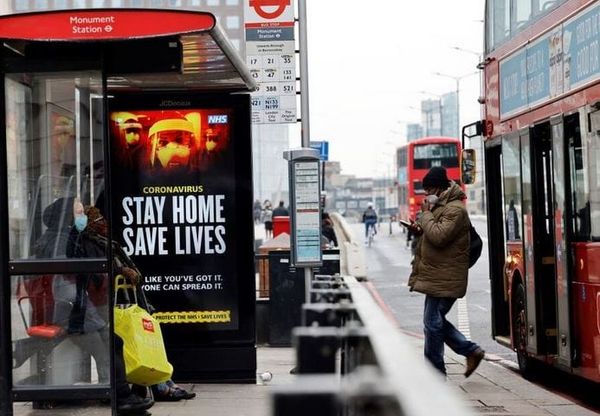 Enquête COVID- Royaume-Uni : l’ancien ministre de la santé présente ses excuses après la présentation du rapport