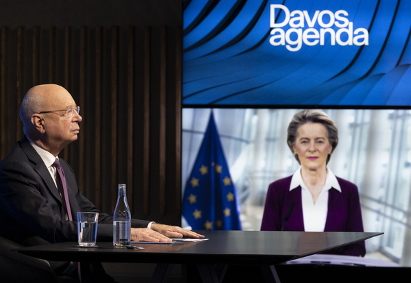 En direct du WEF : vivement la prochaine « pandémie », par Pierre Chaillot