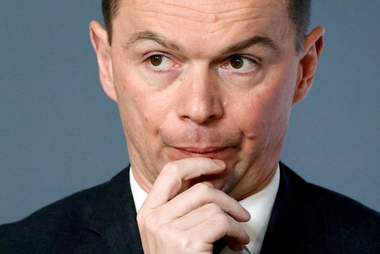 Ballon Dussopt : le championnat du monde des bonnes manières, par Modeste Schwartz