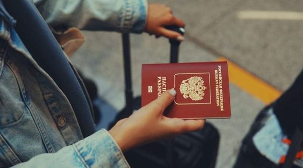 Ceux qui ont quitté la Russie sont divisés en quatre groupes différents, par VZ