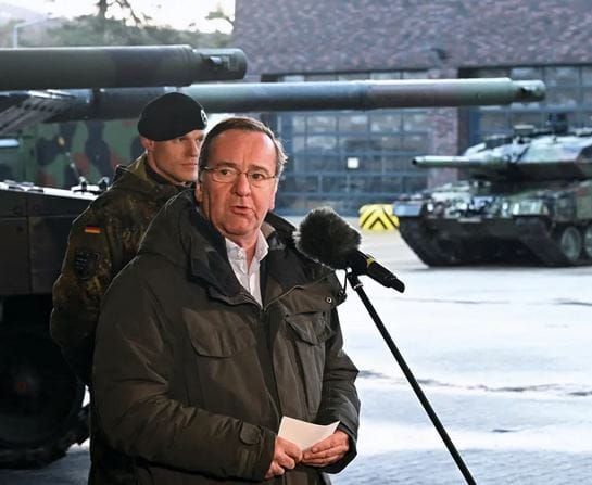 Pistorius promet des Léopards – la météo promet de la boue, par Modeste Schwartz